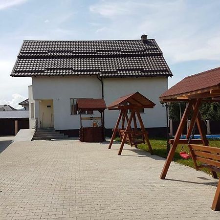 Casa La Danut Hotel Viseu de Jos Luaran gambar