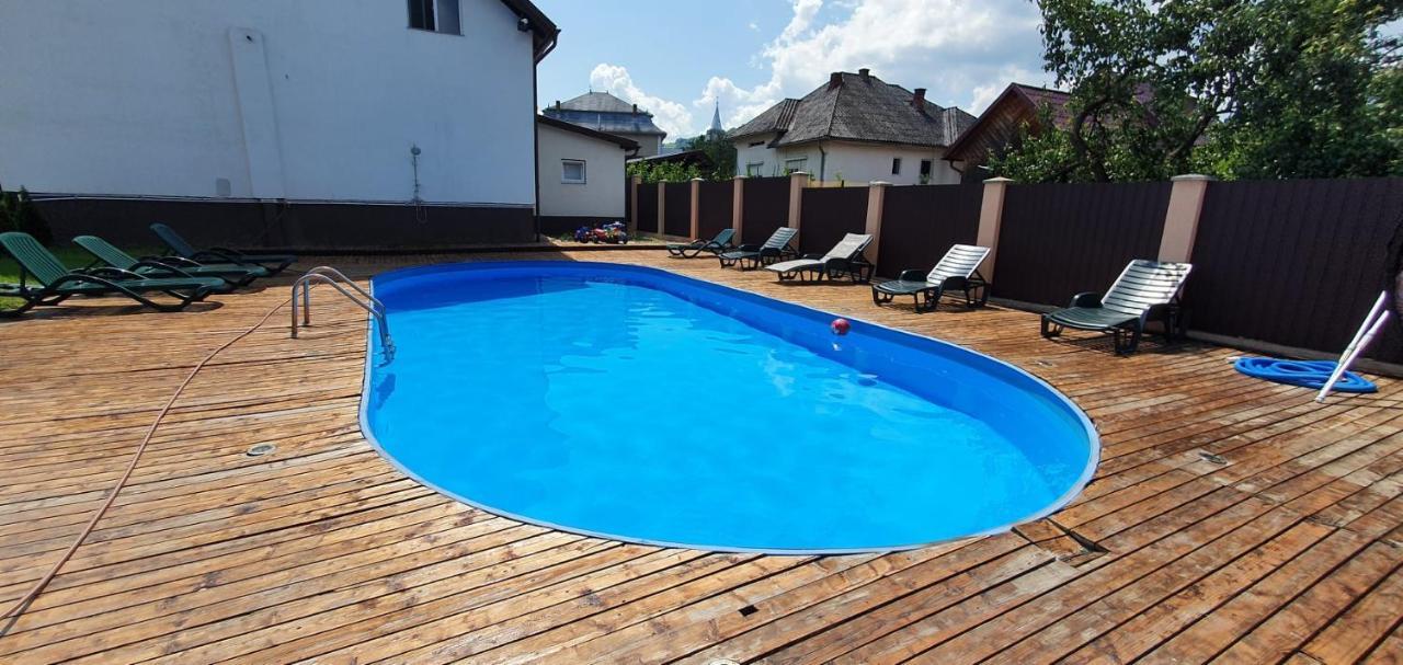 Casa La Danut Hotel Viseu de Jos Luaran gambar