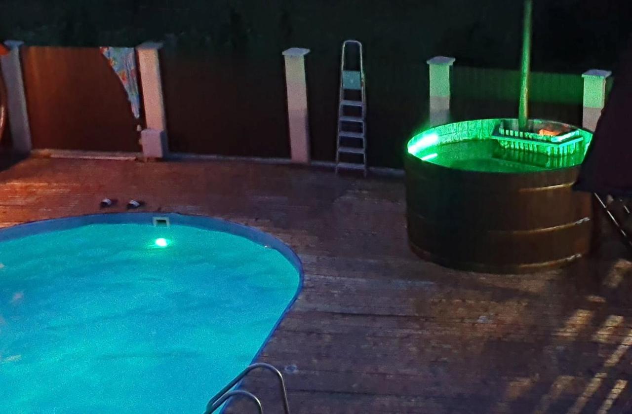 Casa La Danut Hotel Viseu de Jos Luaran gambar